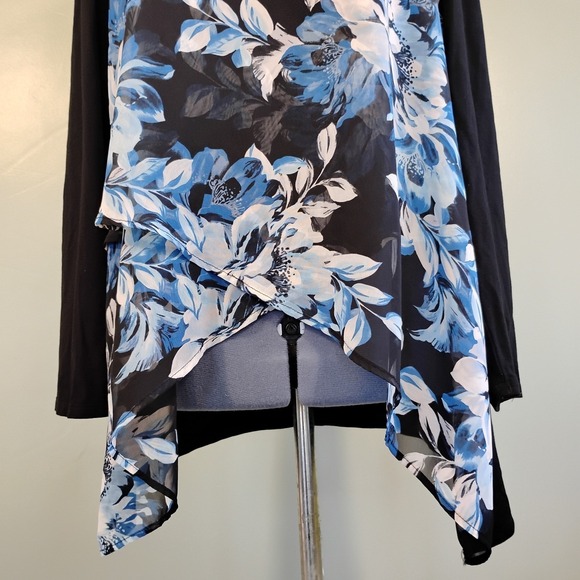 Chico's Black Blue Floral Asymmetrical Hem Tunic Top Long Sleeve Size 3 XL Layer - Picture 4 of 8